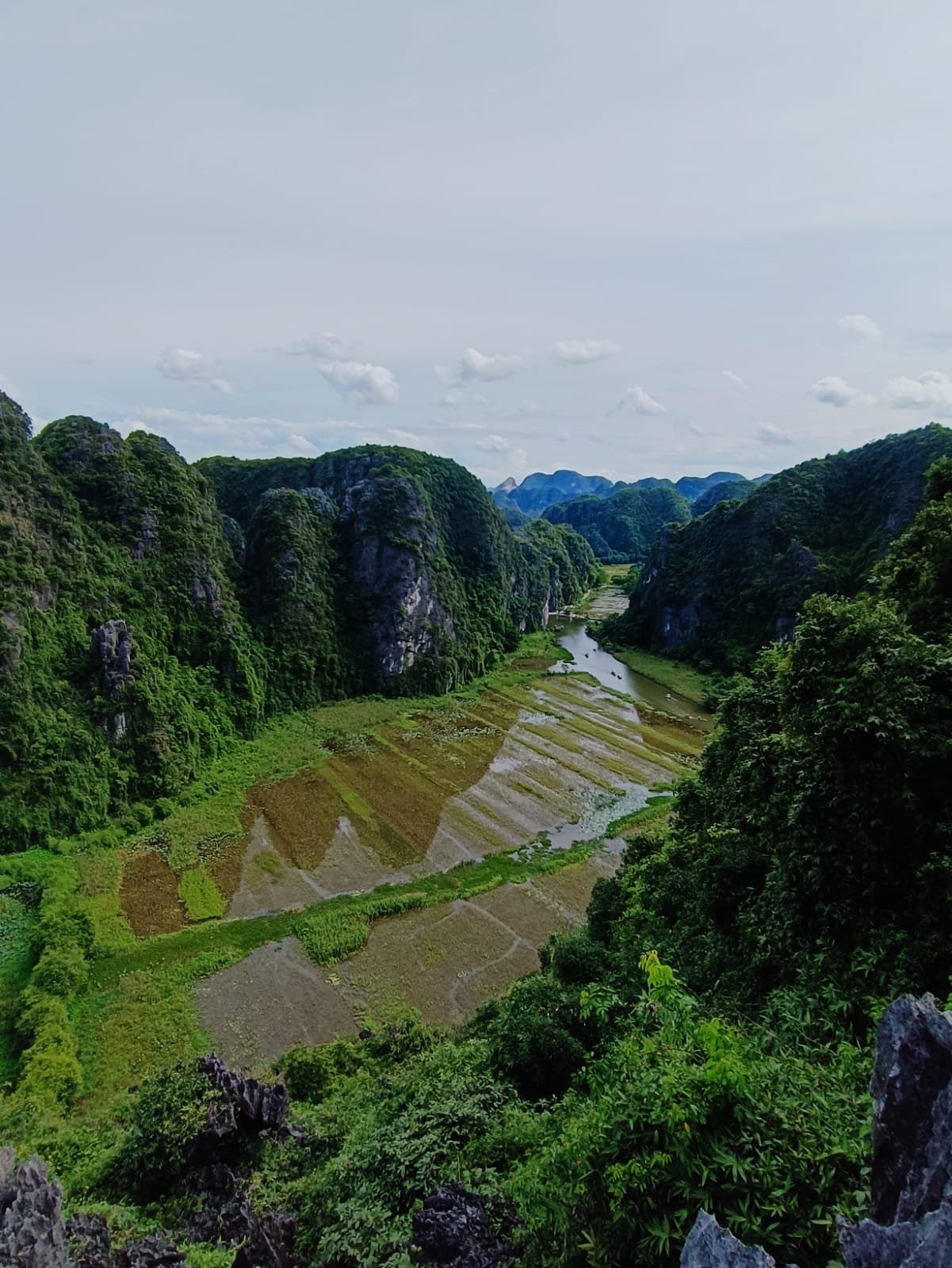 Tam Coc vs Ninh Binh City: How to Experience It Safely & Authentically