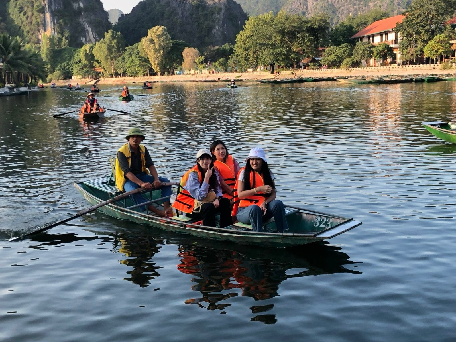 Ninh Binh Transportation & Getting Around: Comparing Private VIP vs Small Group Experiences