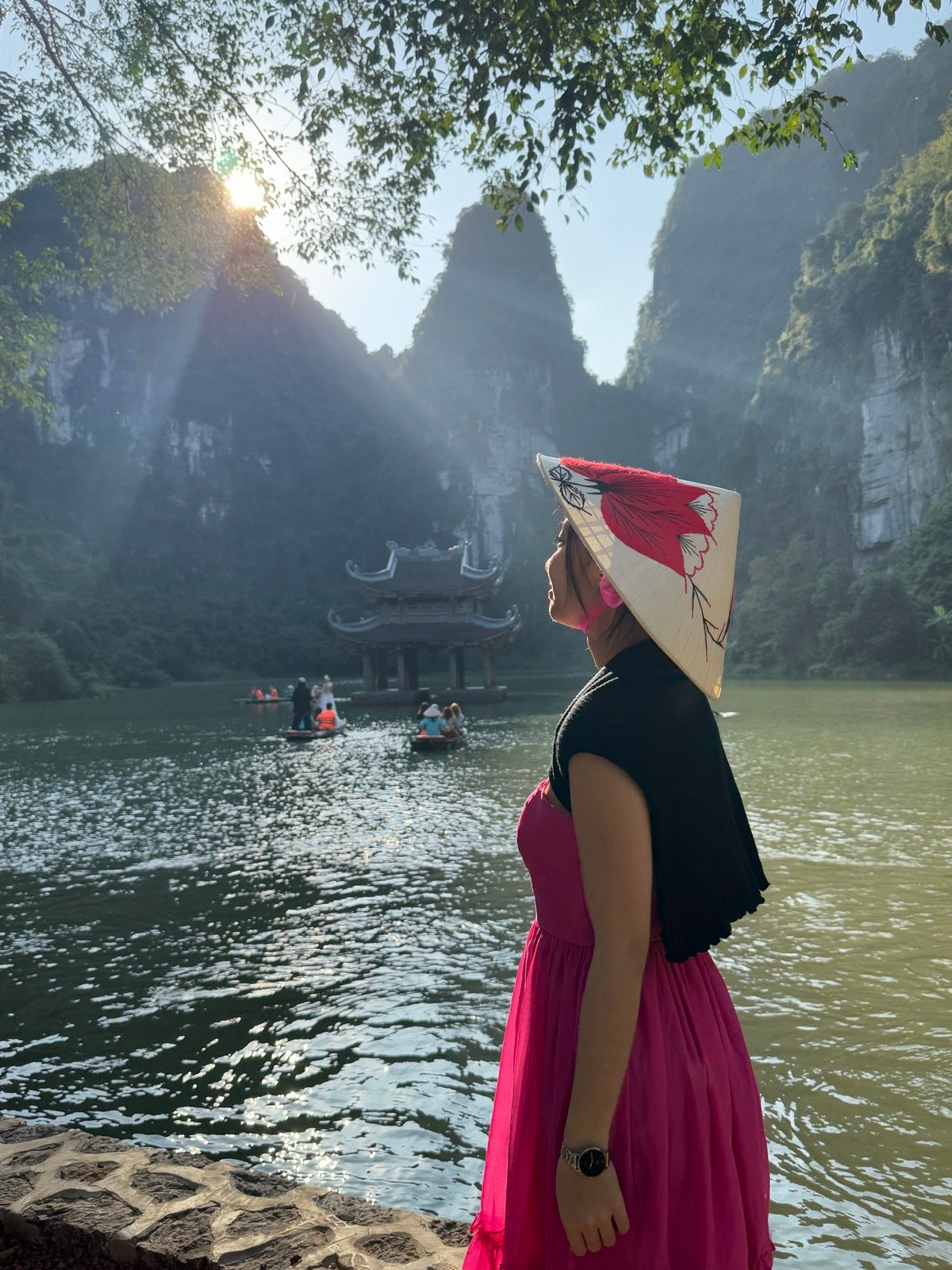 Ninh Binh Boat Tour Guide: Step-by-Step Practical Itinerary & Timing